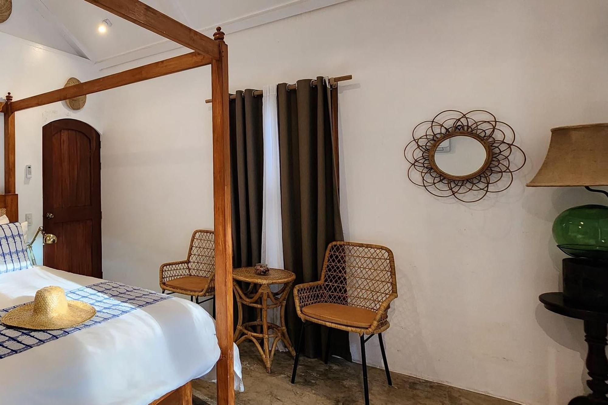 Sirom Beach House Tambobong Экстерьер фото