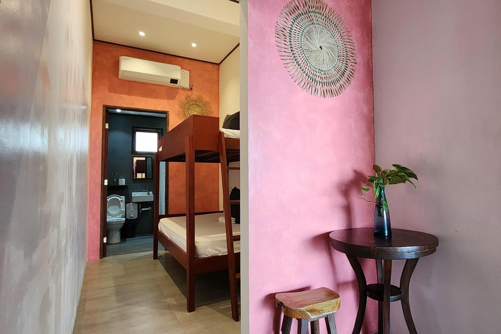 Sirom Beach House Tambobong Экстерьер фото