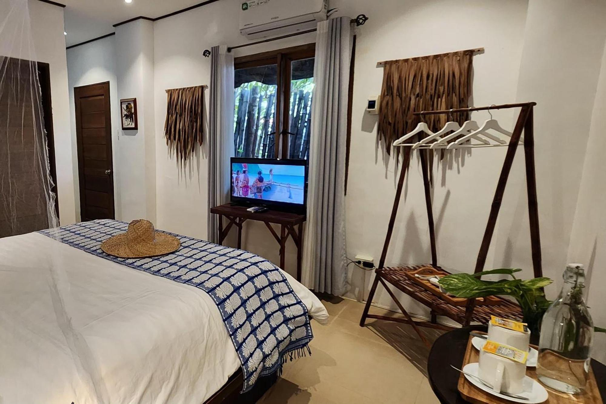 Sirom Beach House Tambobong Экстерьер фото