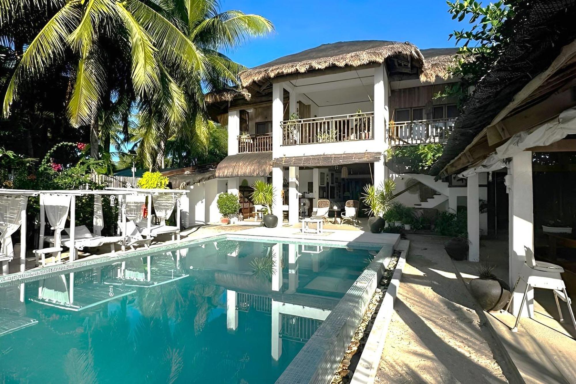 Sirom Beach House Tambobong Экстерьер фото